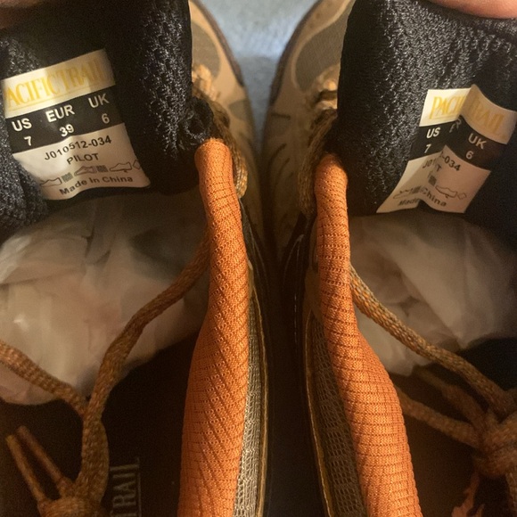 - New Pacific Trail- Taupe/Burnt Orange - Picture 5 of 5